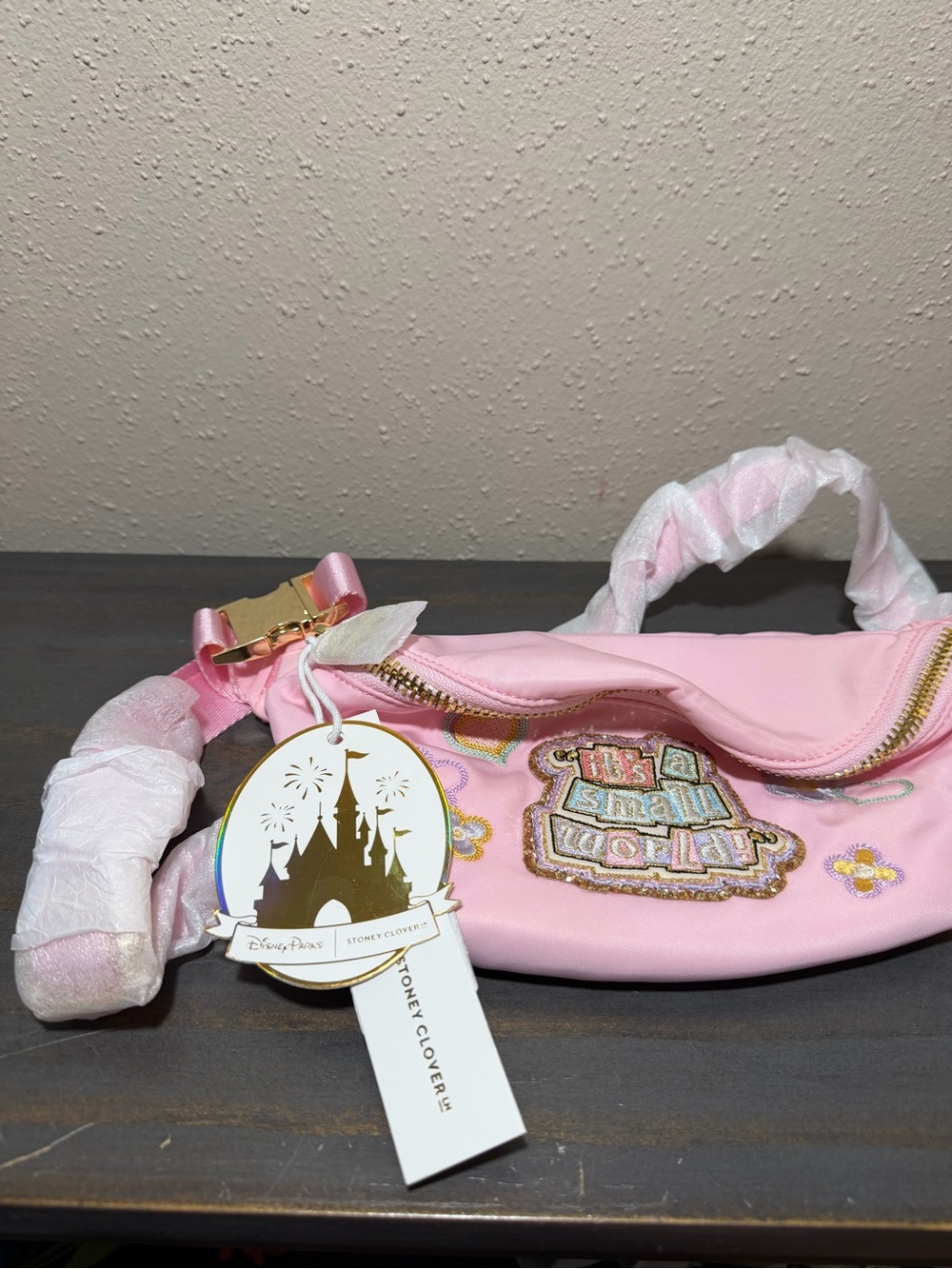 Stoney Clover Lane Pink Embroidered 'It's a Small World' Belt Bag NWT - Picture 5 of 6